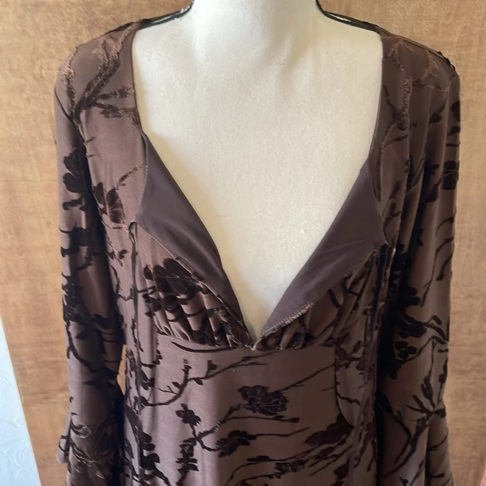 EARTHBOUND Dark Brown Floral Pattern 
Maxi Dress - Picture 4 of 16